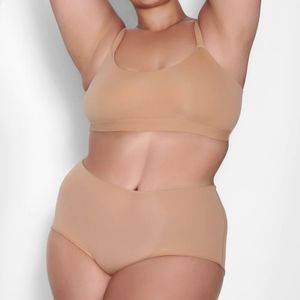 Skims Fits Everybody Scoop Bralette